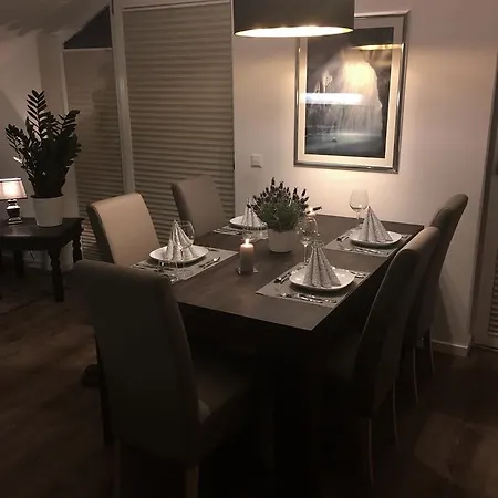 Shania Apartment