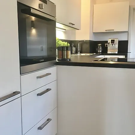 Shania Apartment Ubersee